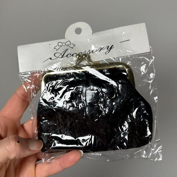 NWT Lot of 3 Women's Embroidered & Snakeskin Print Coin Purses - Picture 3 of 6